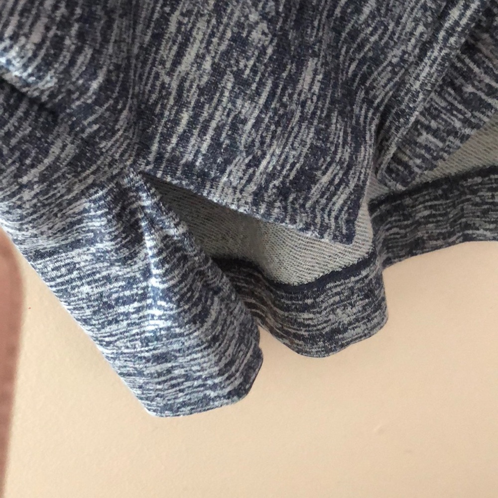 Liz Claiborne Women’s Top Size S New - Picture 5 of 7